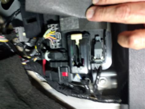 2007 ford expedition smart junction box|Suspected SJB problem .